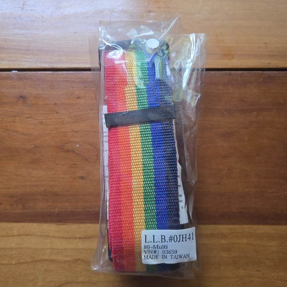 L.L. Bean Adjustable Combination Lock Rainbow Luggage Strap - Picture 3 of 5